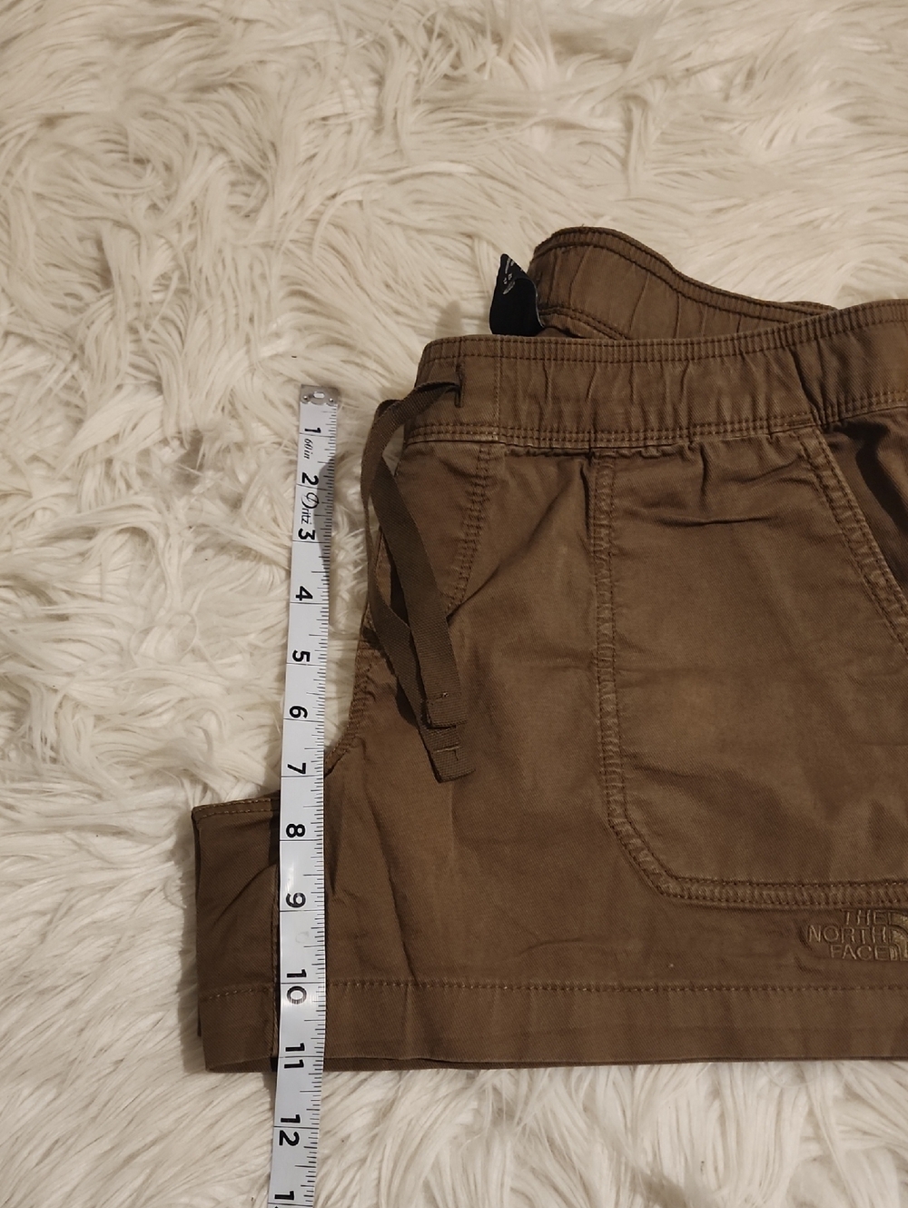 The North Face Cargo Pull-On Shorts - Picture 5 of 6